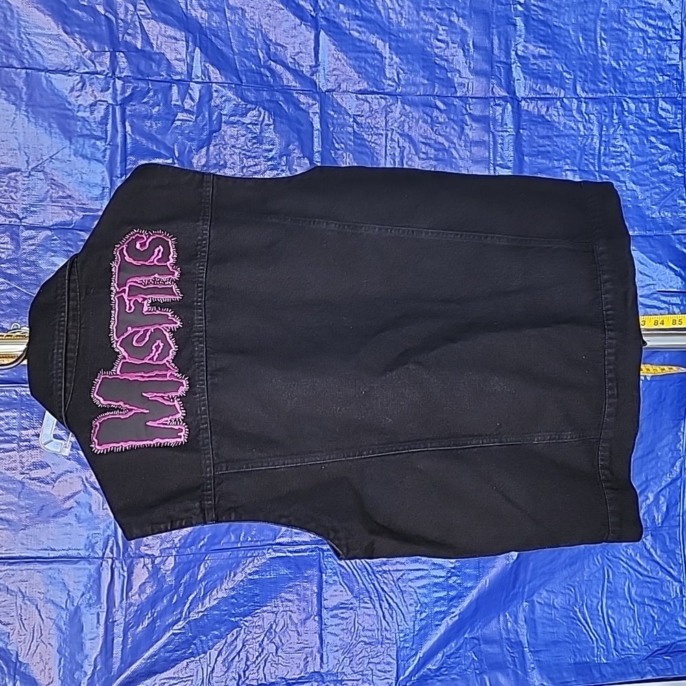 Misfits Pull The Plug Patchea Black Denim Vest